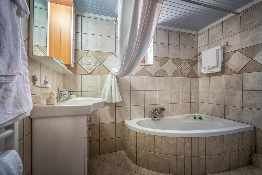 Villa Tramonto With Private Heated Pool, By Zantewize Volímai Exteriör bild
